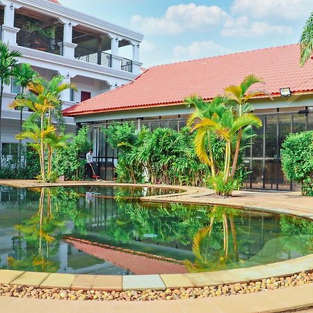 Lucky Garden Boutique Hotel Siem Reap Exterior photo